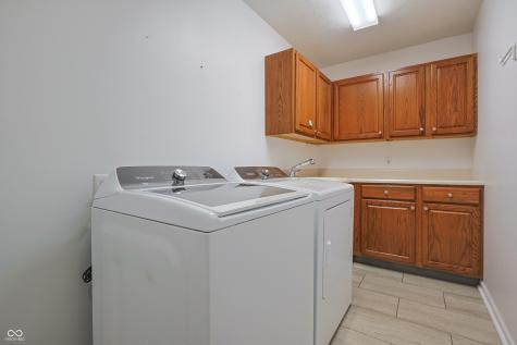 7005 S Stratton Court Columbus IN 47203