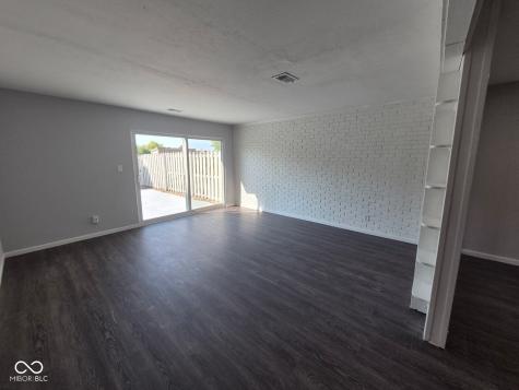 7411 Country Brook Drive Indianapolis IN 46260