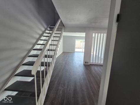 7411 Country Brook Drive Indianapolis IN 46260