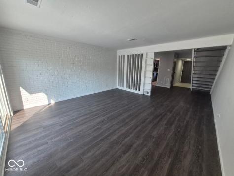 7411 Country Brook Drive Indianapolis IN 46260