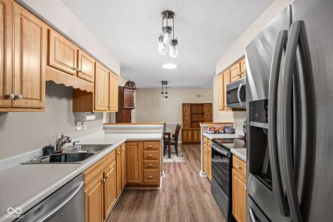 7433 Castleton Farms N Drive Indianapolis IN 46256