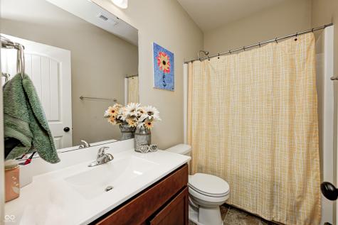 1331 Mccormicks Circle Danville IN 46122