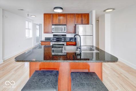 230 E 9th Street Indianapolis IN 46204