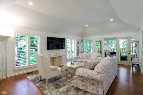 9543 Cedar Springs Drive Indianapolis IN 46260