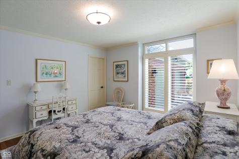 9543 Cedar Springs Drive Indianapolis IN 46260