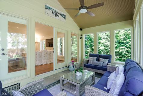 9543 Cedar Springs Drive Indianapolis IN 46260