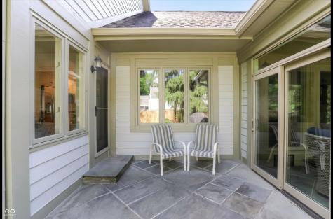 9543 Cedar Springs Drive Indianapolis IN 46260