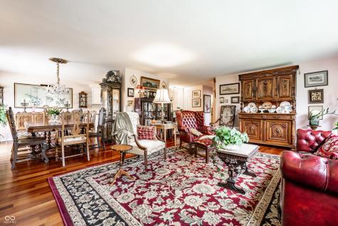 25 E 40th Street Indianapolis IN 46205