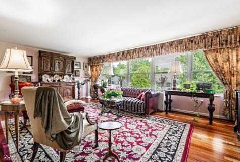 25 E 40th Street Indianapolis IN 46205