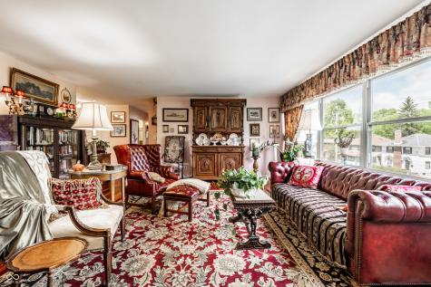 25 E 40th Street Indianapolis IN 46205