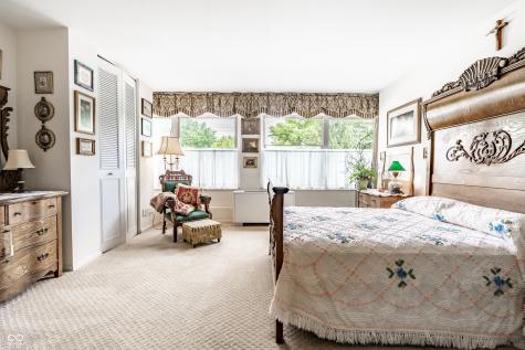 25 E 40th Street Indianapolis IN 46205