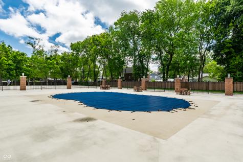 25 E 40th Street Indianapolis IN 46205
