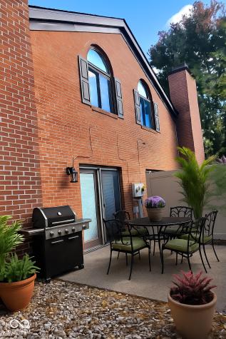 9306 W Golden Oaks W Indianapolis IN 46260