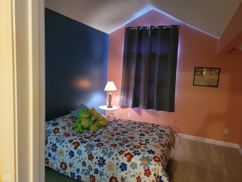 9306 W Golden Oaks W Indianapolis IN 46260