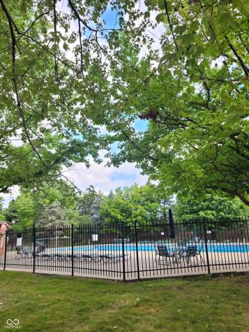 9306 W Golden Oaks W Indianapolis IN 46260