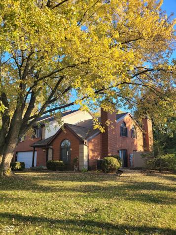 9306 W Golden Oaks W Indianapolis IN 46260