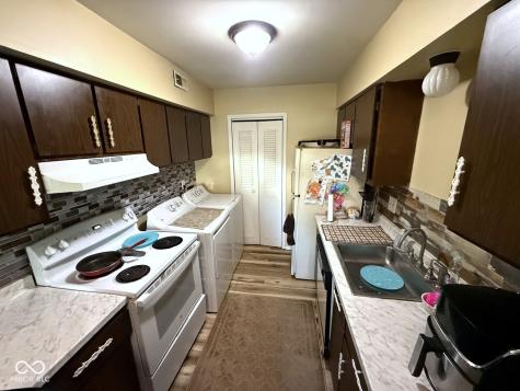 10057 Dedham Drive Indianapolis IN 46229