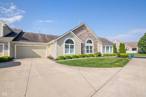 1067 Distinctive Way Greenfield IN 46140