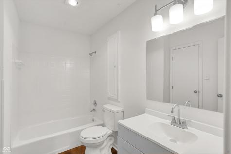 1935 Bridgton Court Indianapolis IN 46219