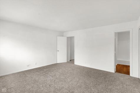 1935 Bridgton Court Indianapolis IN 46219