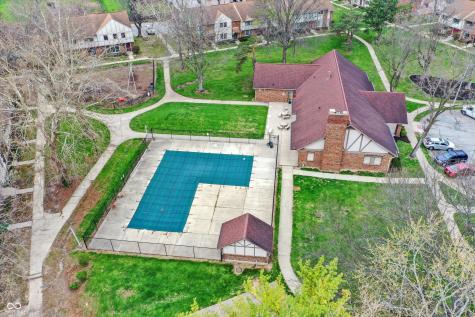 1935 Bridgton Court Indianapolis IN 46219