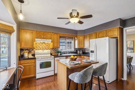 2011 Oldfields Circle S Drive Indianapolis IN 46228