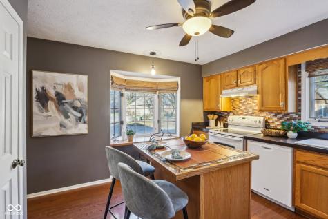 2011 Oldfields Circle S Drive Indianapolis IN 46228