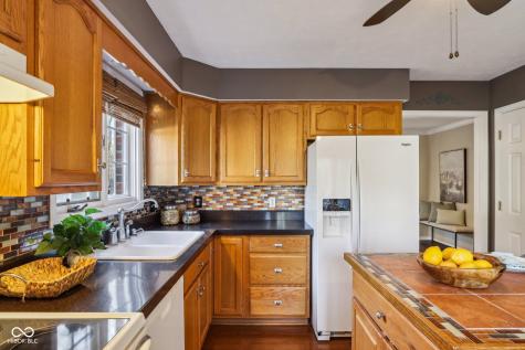 2011 Oldfields Circle S Drive Indianapolis IN 46228