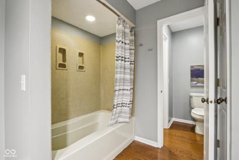 2011 Oldfields Circle S Drive Indianapolis IN 46228