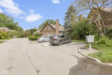 2011 Oldfields Circle S Drive Indianapolis IN 46228