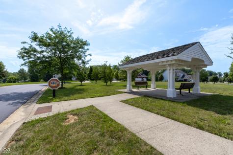 00 Red Fox Circle Columbus IN 47201