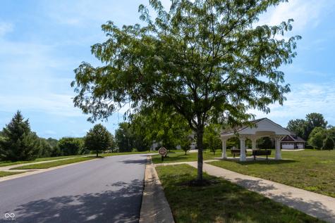00 Red Fox Circle Columbus IN 47201