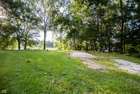 8713 Midview Drive Unionville IN 47468