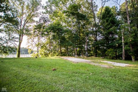 8713 Midview Drive Unionville IN 47468