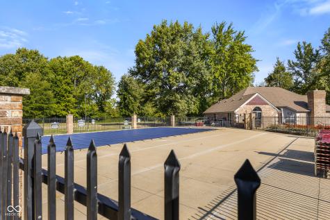 00 Carr Hill Road Columbus IN 47201