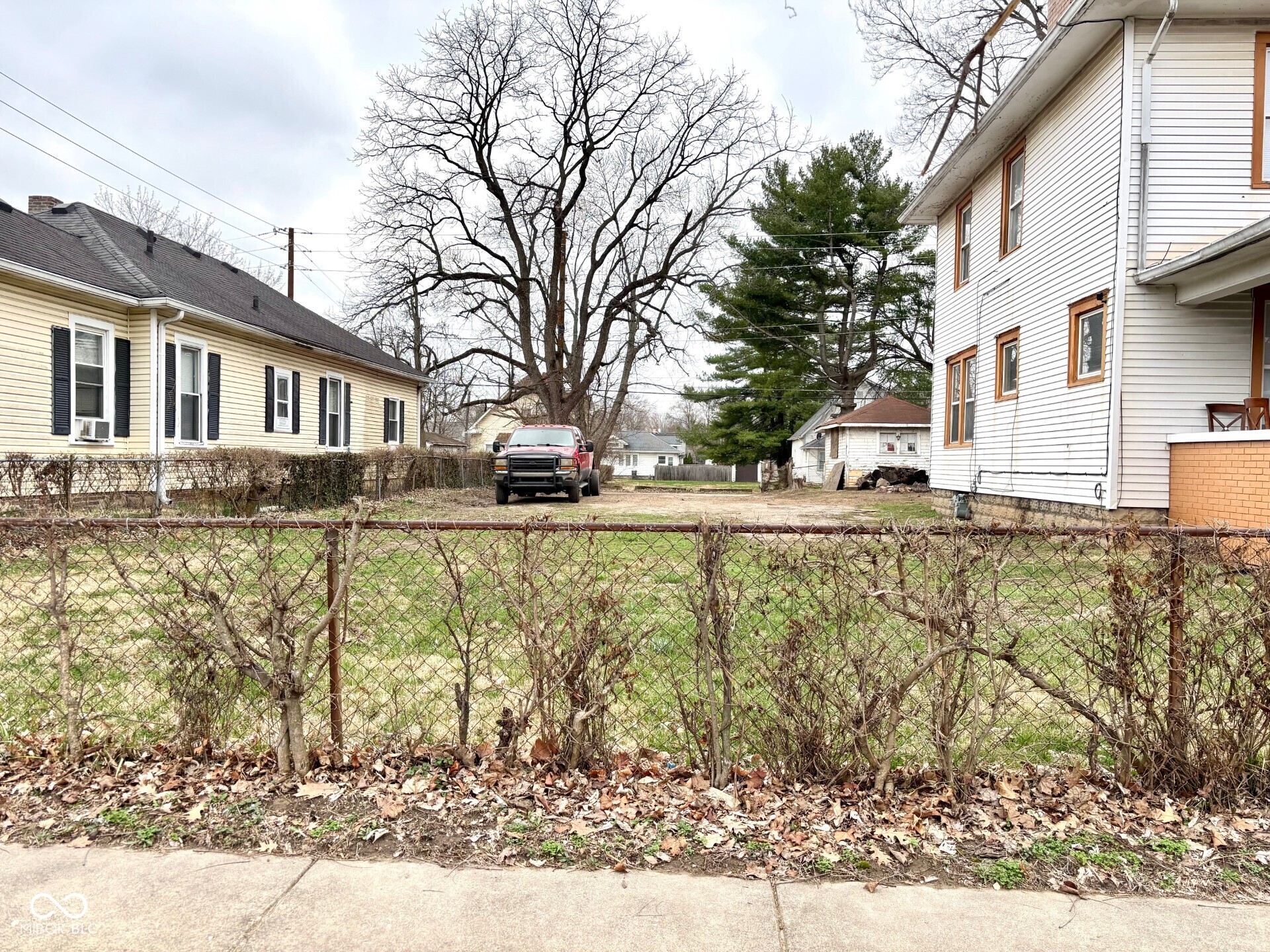 3906 Graceland Avenue Indianapolis IN 46208
