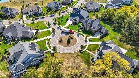 6483 W Deerfield Court Zionsville IN 46077