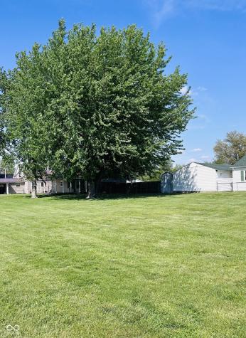 1006 W 10th Street Connersville IN 47331