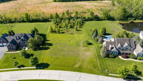 9335 Pleasant View Lane Zionsville IN 46077