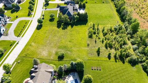 9335 Pleasant View Lane Zionsville IN 46077
