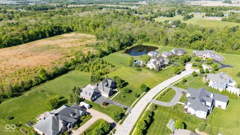 9335 Pleasant View Lane Zionsville IN 46077