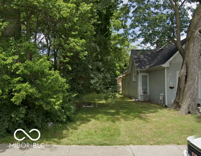 930 W Roache Street Indianapolis IN 46208