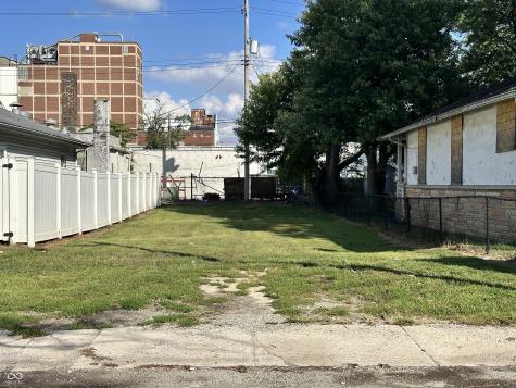 557 Lynn Street Indianapolis IN 46222