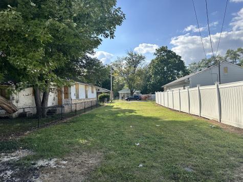 557 Lynn Street Indianapolis IN 46222