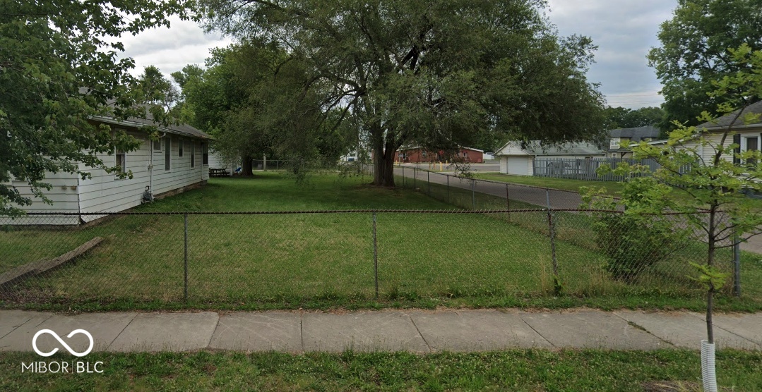 901 N Pershing Avenue Indianapolis IN 46222