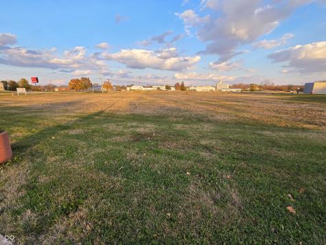 65 E Rampart Street Shelbyville IN 46176