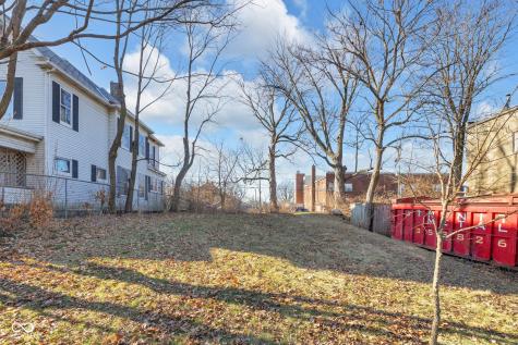 2225 E 10th Street Indianapolis IN 46201