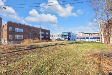 2225 E 10th Street Indianapolis IN 46201