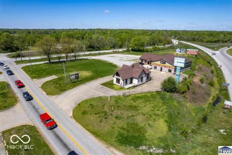 212 Maple Avenue Terre Haute IN 47804