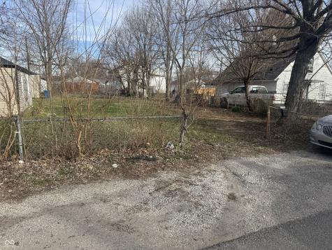 2821 Collier Street Indianapolis IN 46241